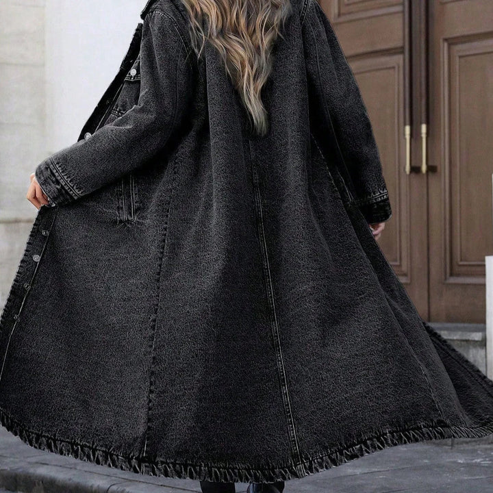 Дълго дънково палто за жени с oversized кройка, предни копчета и класически яка