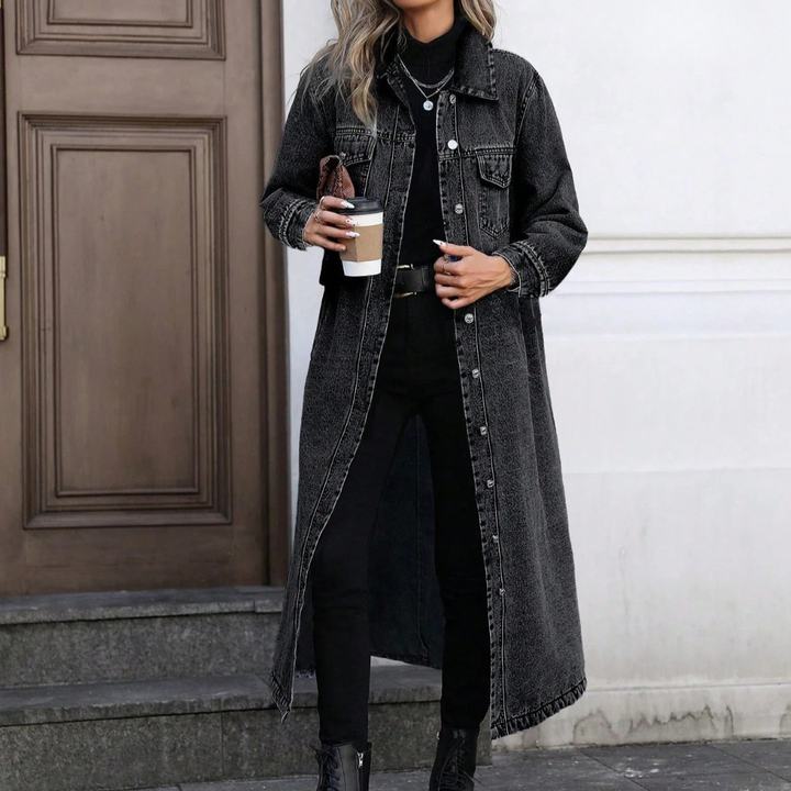 Дълго дънково палто за жени с oversized кройка, предни копчета и класически яка